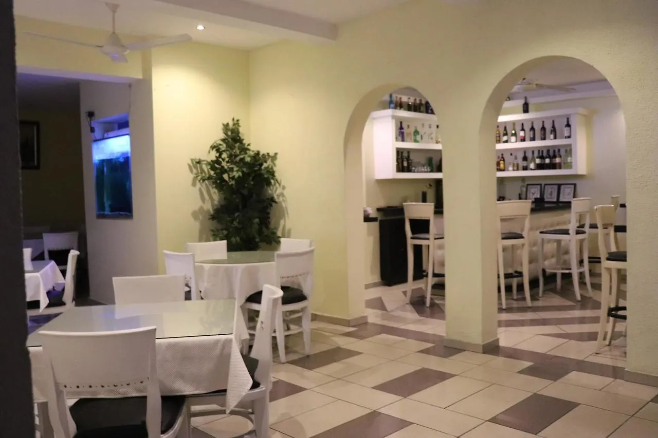 酒店 Esmeralda 聖多明哥
